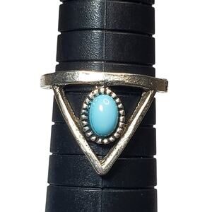 Silver Tone Ring Sz 7 Unsigned Blue Cabochon Triangle